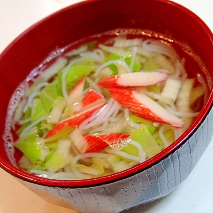 白菜と糸蒟蒻とかにかまのお吸い物♬